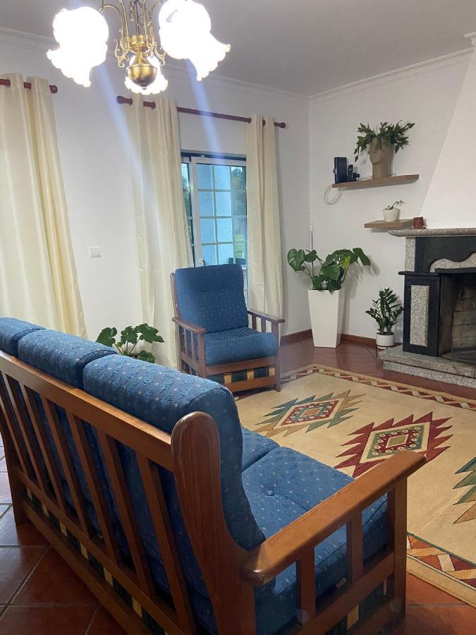 Majo Alojamento Local Bed & Breakfast ตาบัว ภายนอก รูปภาพ