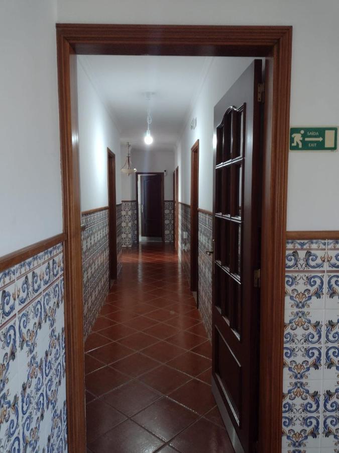 Majo Alojamento Local Bed & Breakfast ตาบัว ภายนอก รูปภาพ