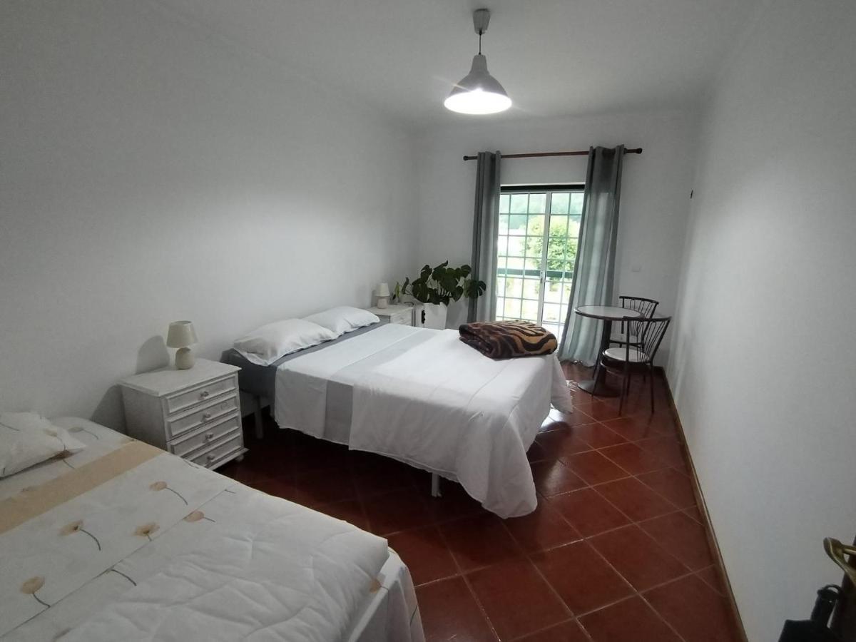 Majo Alojamento Local Bed & Breakfast ตาบัว ภายนอก รูปภาพ