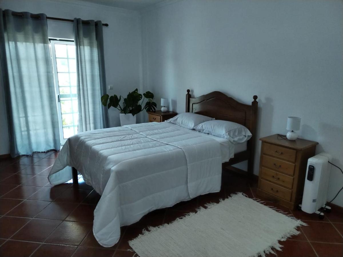 Majo Alojamento Local Bed & Breakfast ตาบัว ภายนอก รูปภาพ