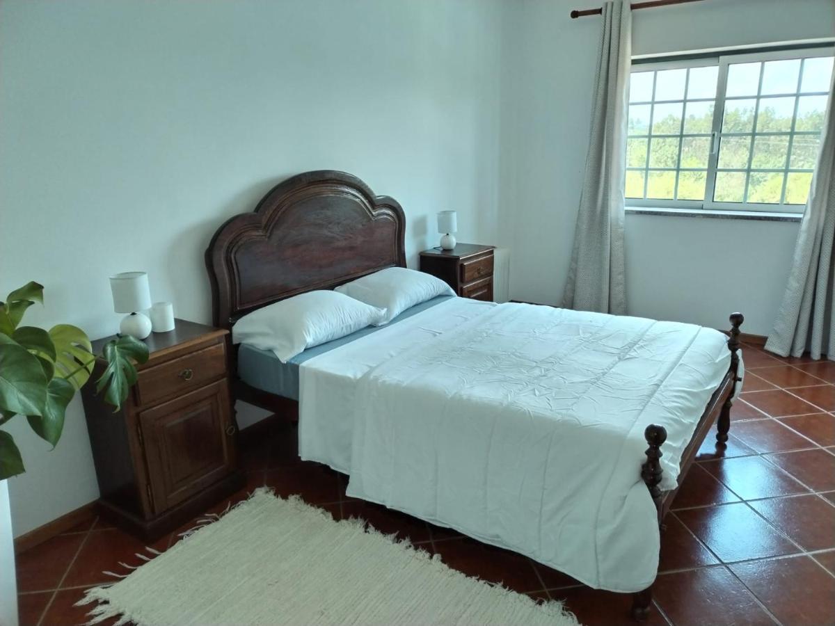 Majo Alojamento Local Bed & Breakfast ตาบัว ห้อง รูปภาพ