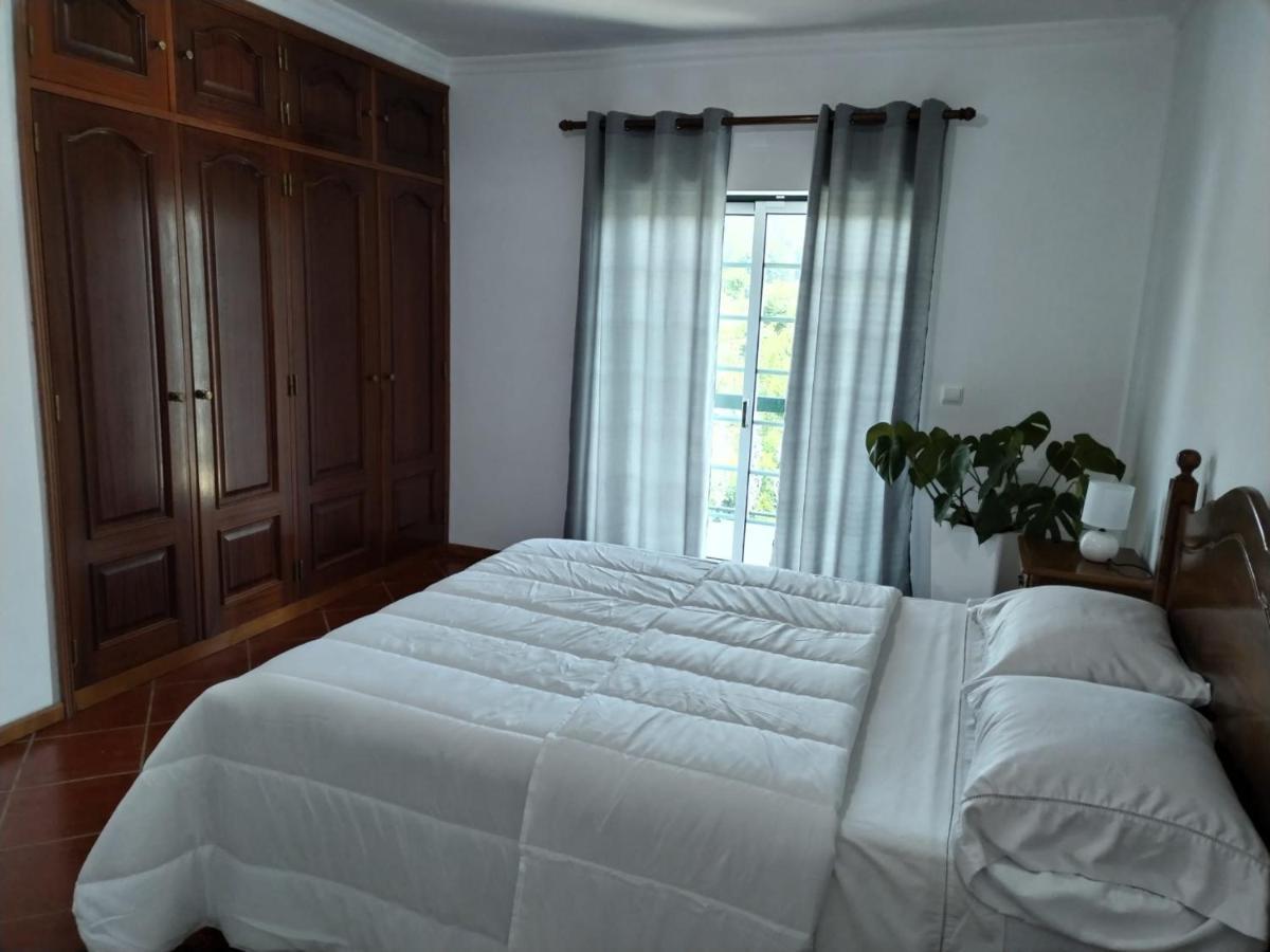 Majo Alojamento Local Bed & Breakfast ตาบัว ภายนอก รูปภาพ